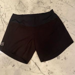 Women’s long oiselle shorts, size 2.